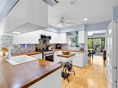 2305 Parkside Place Indian Harbour Beach FL 32937