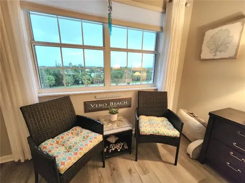 2333 Indian River Boulevard Vero Beach FL 32960