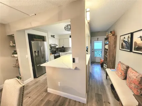 2333 Indian River Boulevard Vero Beach FL 32960