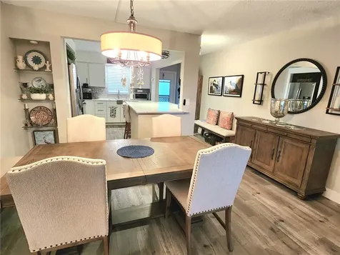 2333 Indian River Boulevard Vero Beach FL 32960
