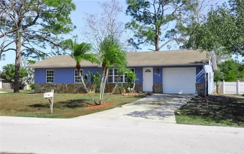 811 Globe Avenue NW Palm Bay FL 32907