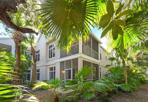 1235 Winding Oaks Circle E Vero Beach FL 32963