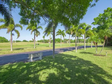 11 Vista Palm Lane Vero Beach FL 32962