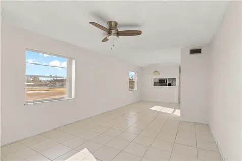 11 Vista Palm Lane Vero Beach FL 32962