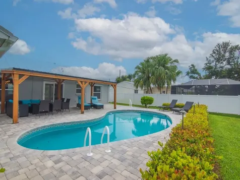 606 Conn Way Vero Beach FL 32963