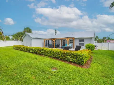 606 Conn Way Vero Beach FL 32963