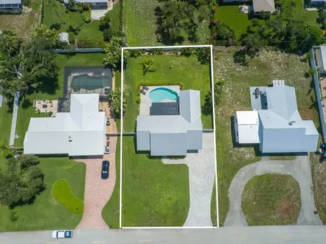 606 Conn Way Vero Beach FL 32963