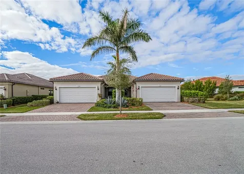 5190 Unity Square Vero Beach FL 32967