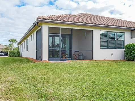 5190 Unity Square Vero Beach FL 32967