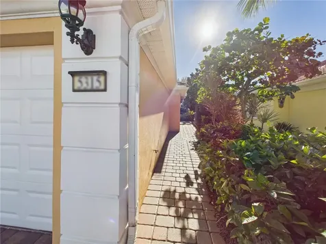 5315 Dominica Street Vero Beach FL 32967