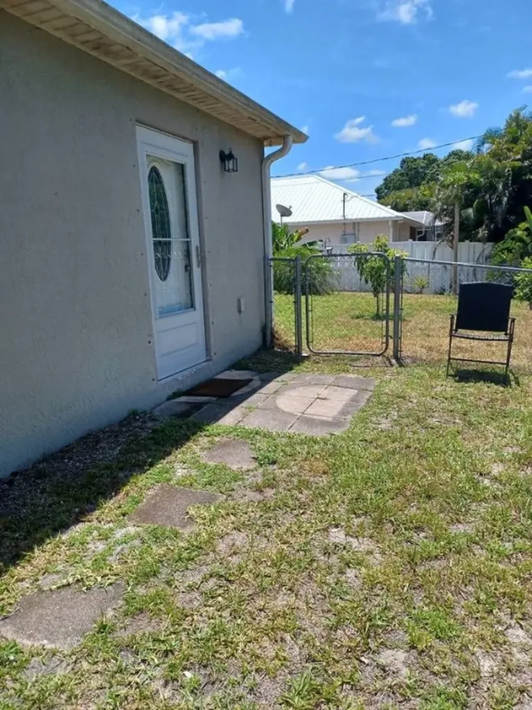 426 Easy Street Sebastian FL 32958