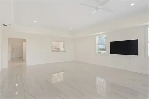 1520 Oak Harbor Boulevard Vero Beach FL 32967