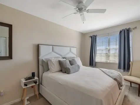2333 Indian River Boulevard Vero Beach FL 32960