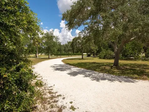 2333 Indian River Boulevard Vero Beach FL 32960
