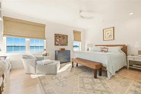 1910 Tarpon Lane Vero Beach FL 32960