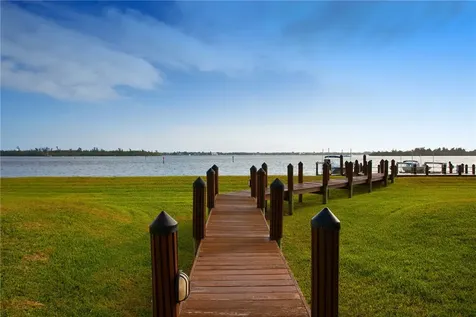 1910 Tarpon Lane Vero Beach FL 32960