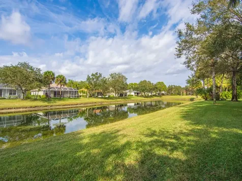 645 Kenwood Drive SW Vero Beach FL 32968