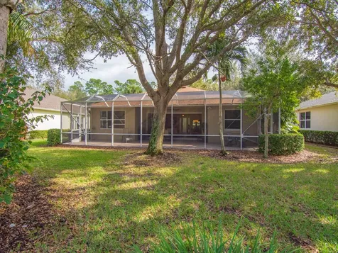 645 Kenwood Drive SW Vero Beach FL 32968