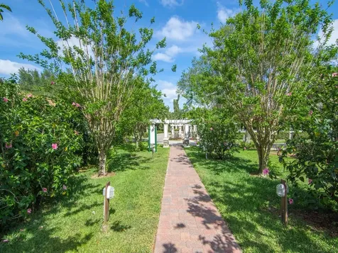 645 Kenwood Drive SW Vero Beach FL 32968