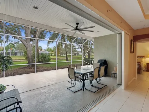 645 Kenwood Drive SW Vero Beach FL 32968