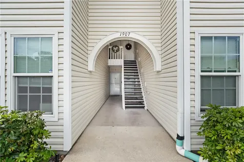1907 Aynsley Way Vero Beach FL 32966