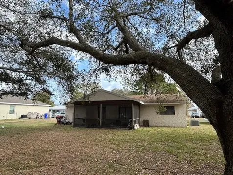 2235 17th Avenue SW Vero Beach FL 32962