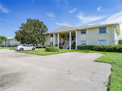 870 Lake Orchid Circle Vero Beach FL 32962