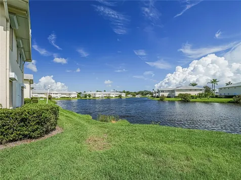 870 Lake Orchid Circle Vero Beach FL 32962