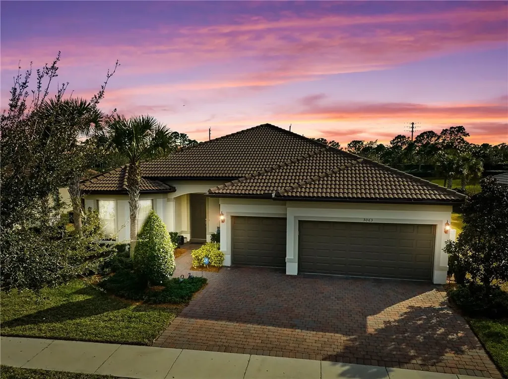 5063 Pendelton Square Vero Beach FL 32967