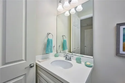 5063 Pendelton Square Vero Beach FL 32967