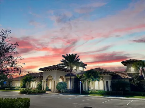 5063 Pendelton Square Vero Beach FL 32967