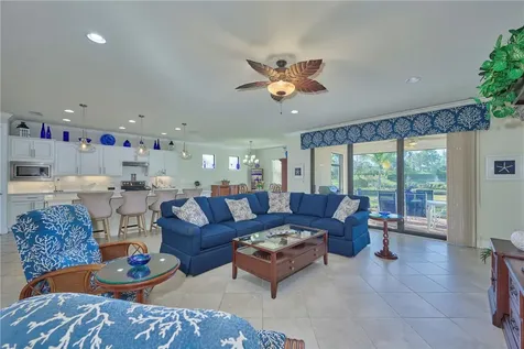 5063 Pendelton Square Vero Beach FL 32967