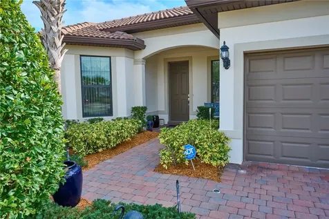 5063 Pendelton Square Vero Beach FL 32967