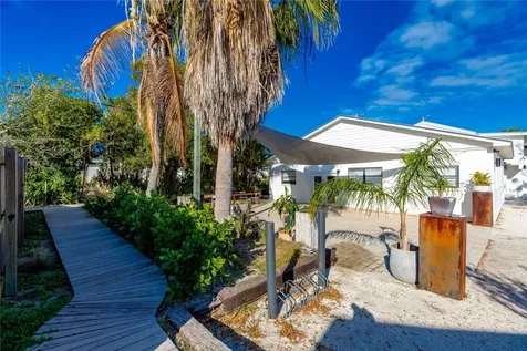 1406 16th Street Vero Beach FL 32960