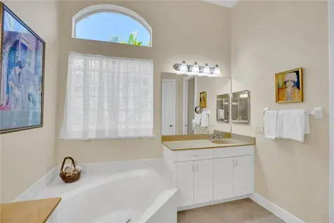1433 W Island Club Square Vero Beach FL 32963