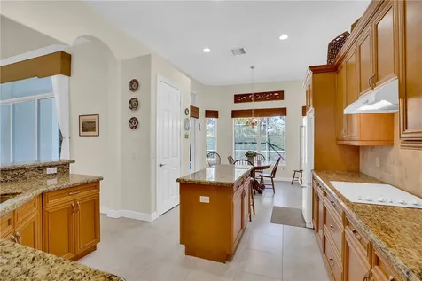 1433 W Island Club Square Vero Beach FL 32963