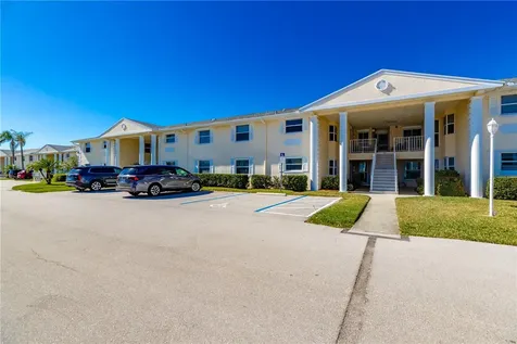 605 W Lake Jasmine Circle Vero Beach FL 32962