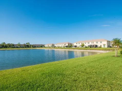 9842 E Villa Circle Vero Beach FL 32966