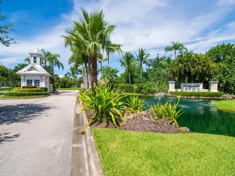 2030 Bridgepointe Circle Vero Beach FL 32967