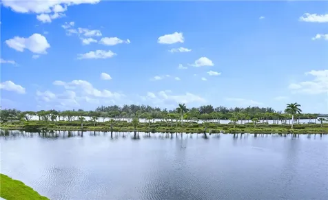9025 Somerset Bay Lane Vero Beach FL 32963