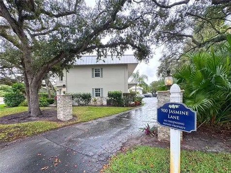900 Jasmine Lane Vero Beach FL 32963