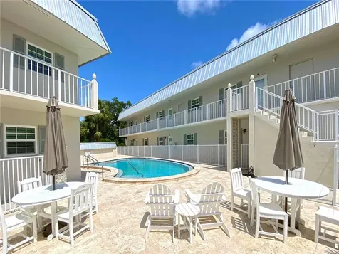 900 Jasmine Lane Vero Beach FL 32963