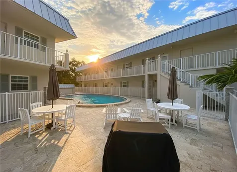 900 Jasmine Lane Vero Beach FL 32963
