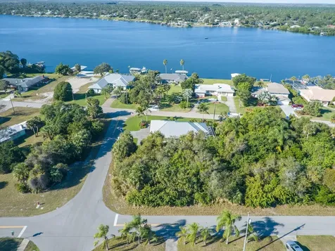 14425 78th Avenue Sebastian FL 32958