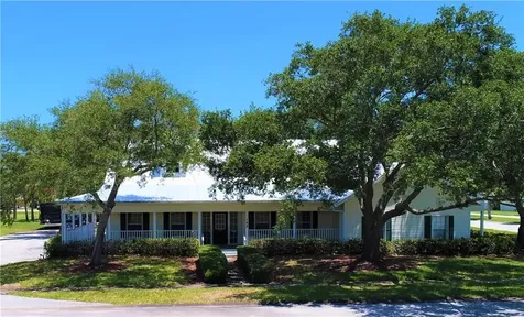 148 Vista Royale Square Vero Beach FL 32962