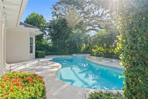 121 Palm Island Lane Vero Beach FL 32963