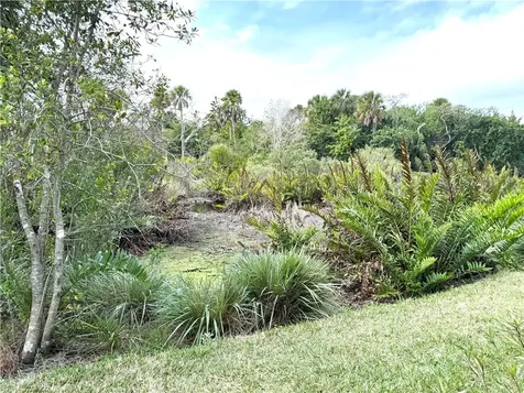 679 5th Avenue Vero Beach FL 32962