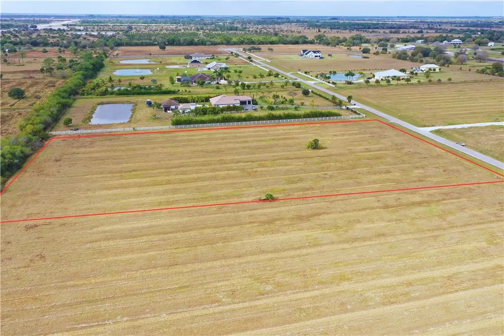 7225 6th Street SW Vero Beach FL 32968