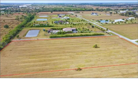 7225 6th Street SW Vero Beach FL 32968