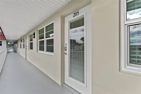 35 Pine Arbor Lane Vero Beach FL 32962